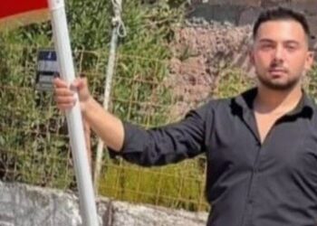 Dikili’de Yürek Burkan Olay: Denize Atladı, Hayatını Kaybetti