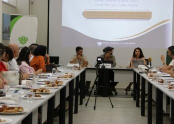 'Eğitim demokratik topluma sistemine uygun olarak güncellenmeli'