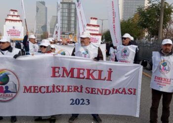 Emekli Hakları İçin Komisyon Çağrısı