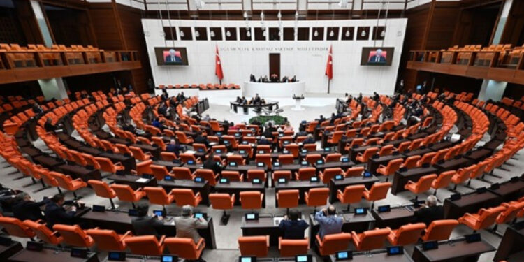 Enerji, çalışma izni, sağlık ve "süreç komisyonu" gündemde olacak