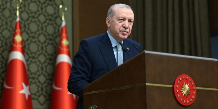 Erdoğan: Hiçbir tuzak Türkiye'yi girdiği tarihi yoldan döndüremeyecek