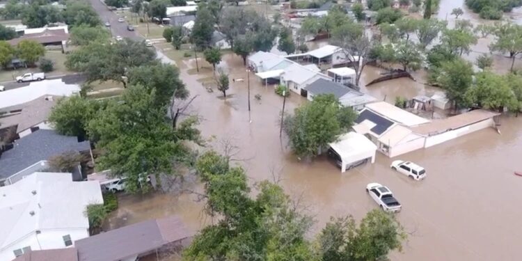 Felaketin Vurduğu ABD Alarmda! 50 Bin Kişi Tehlikede… Ağaçlar Devrildi, Nehir Taştı, Can Kaybı Artıyor