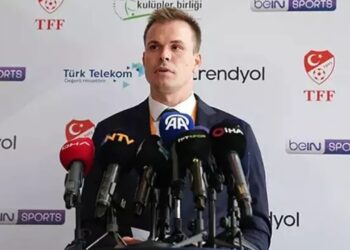 Fenerbahçe Duyurdu: Okan Özkan Görevden Ayrıldı