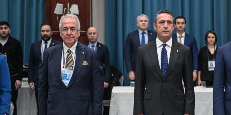 Fenerbahçe'de Deprem! İstifa Açıklaması Geldi