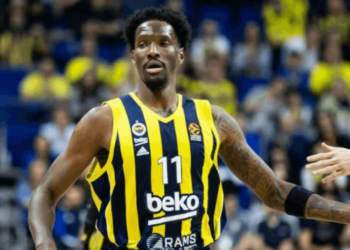 Fenerbahçe'den Yıldız Oyuncu Nigel Hayes-Davis'e Duygusal Veda