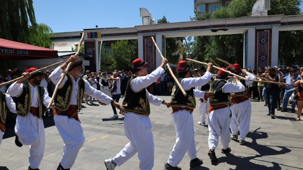 Festival Komitesi'nden 'Kirmançkînin dışlandığı' iddiasına yalanlama