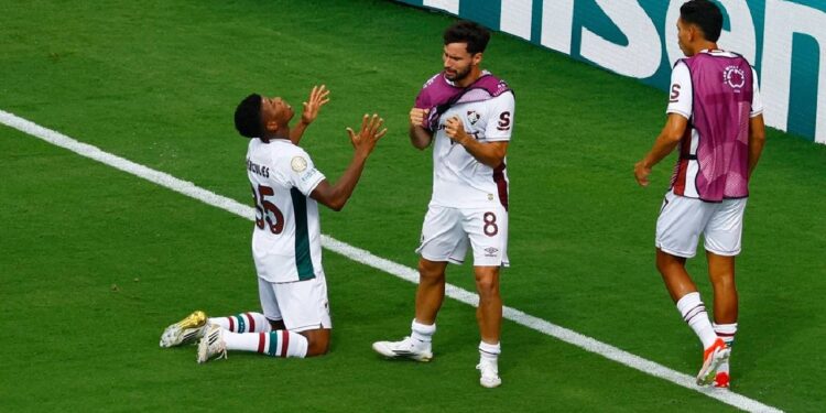 Fluminense, Inter'i 2 Golle Devirdi, Adını Çeyrek Finale Yazdırdı