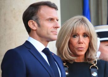 Fransa Cumhurbaşkanı Macron'un eşi Brigitte Macron’a erkek doğdu iddiasında bulunan iki kadın beraat etti