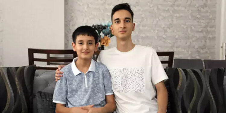 Gaziantep'te iki kardeş bir hafta arayla LGS ve YKS'de Türkiye birincisi oldu