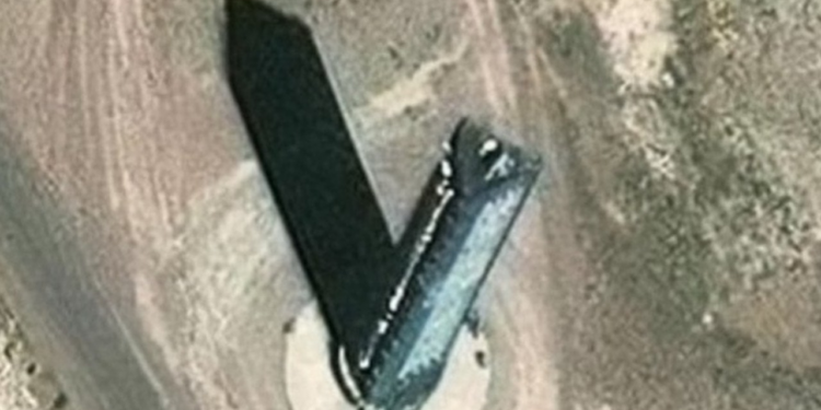 Google Haritalar'daki Gizli 51. Bölge'de Gizemli Üçgen Kule Keşfedildi