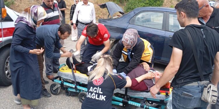 Gümüşhane’de Otomobil Kontrolden Çıktı! Aynı Aileden 4 Kişi Yaralandı