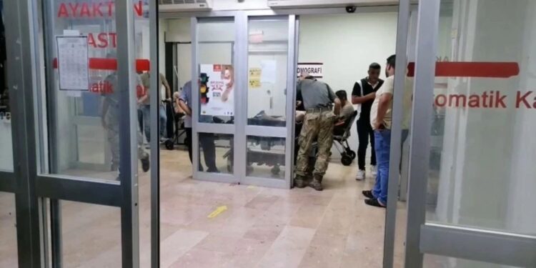 Hatay'da 2 Asker Şehit Oldu: 'Gıda Zehirlenmesi' İddiası