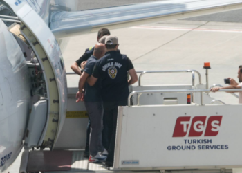 Havalimanında gözaltına alınan LeMan dergisi Yazı İşleri Müdürü tutuklandı