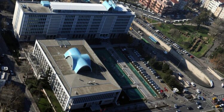 İBB'ye Yönelik 'Yolsuzluk' Operasyonunda Flaş Gelişme: 8 Kişi Daha Tutuklandı!