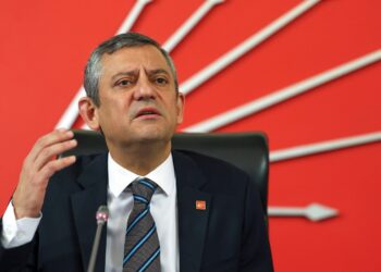 İktidara Yakın Yazar Geri Adım Atmadı: Komisyon Davetine 'İmamoğlu Resti' İddiası