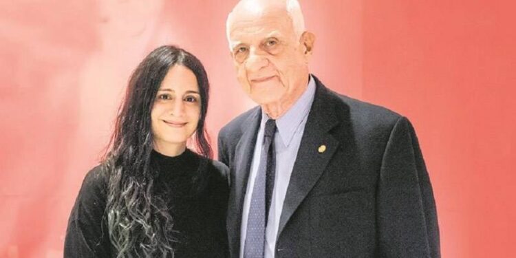 İnan Kıraç hastanede bir odaya kapatıldı ve 30 gündür hiç kimseyle görüştürülmüyor