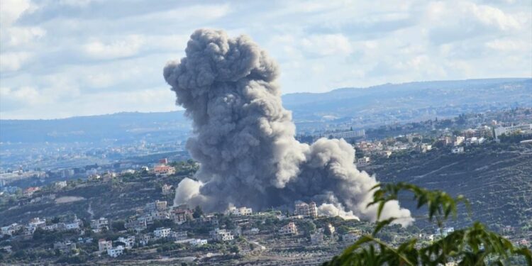 İsrail'den Lübnan'a Bombardıman: 1 Ölü, 2 Yaralı