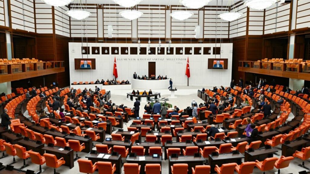 İsrail'in Suriye'ye saldırısını kınayan tezkere Meclis'te kabul edildi
