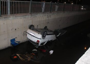 Kayseri'de Otomobil Kanala Uçtu! 1 Yaralı