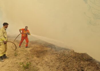 Kimisi temizlik yaparken, kimisi yatağını yakmaya çalışırken yangına neden olmuş!