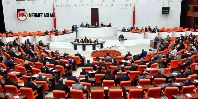 Komisyon toplantısında hangi kararlar alındı?