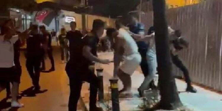 Kürtçe şarkı gerekçesiyle şiddet uygulayan polisler hakkında İHİK’e başvuru