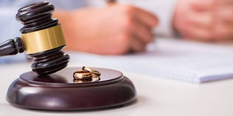 Mahkeme 'Anayasaya Aykırı' Dedi: Süresiz Nafaka AYM Gündeminde! Çıkacak Karar Emsal Olacak