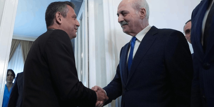 Meclis Başkanı Kurtulmuş'tan CHP Lideri Özel'e Ziyaret