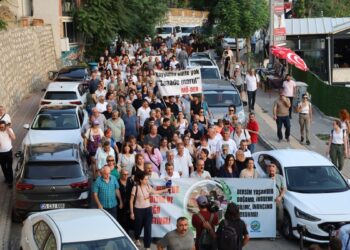 Munzur Festivali’nde panel ve yürüyüş