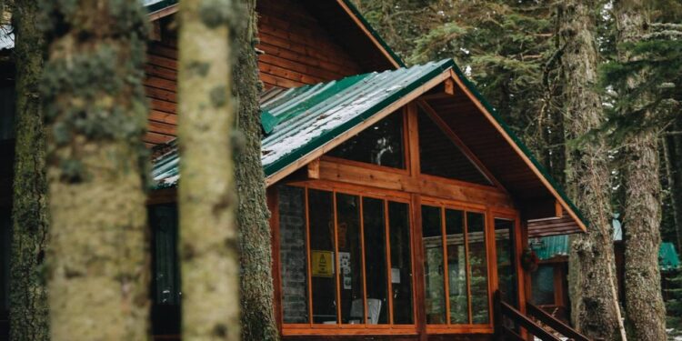 Orman Yangınları Piyasaları Hareketlendirdi! Evlerini Satıp Kaçmaya Çalışıyorlar