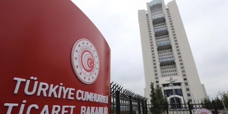 Oyuncak ve cep telefonlarına el kondu