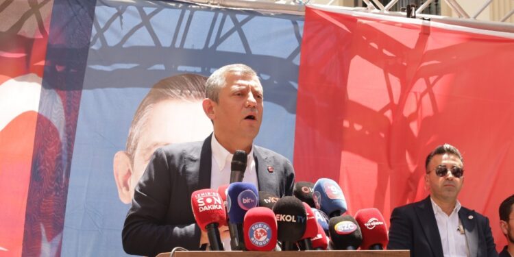 Özel: Akın Gürlek'le yarışan onunla birlikte hesap verir