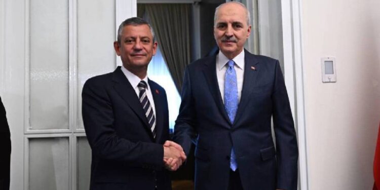 Özel'den Kurtulmuş ile Görüşme Sonrası İlk Açıklama: 'Meselenin Nereye Ereceğini Duyduktan Sonra...'