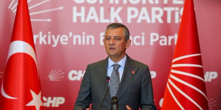 Özgür Özel: Bu savaş ilanı demokratik siyasete açılmıştır