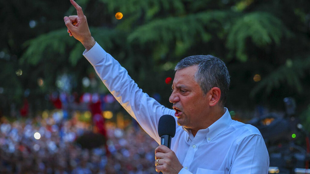 Özgür Özel’den Adaylık Açıklaması: 'İmamoğlu Aday Olmazsa...'