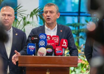 Özgür Özel'den 'Fezleke' Resti: 'Bir Ben Kaldım, Beni de Atın Hapse!'