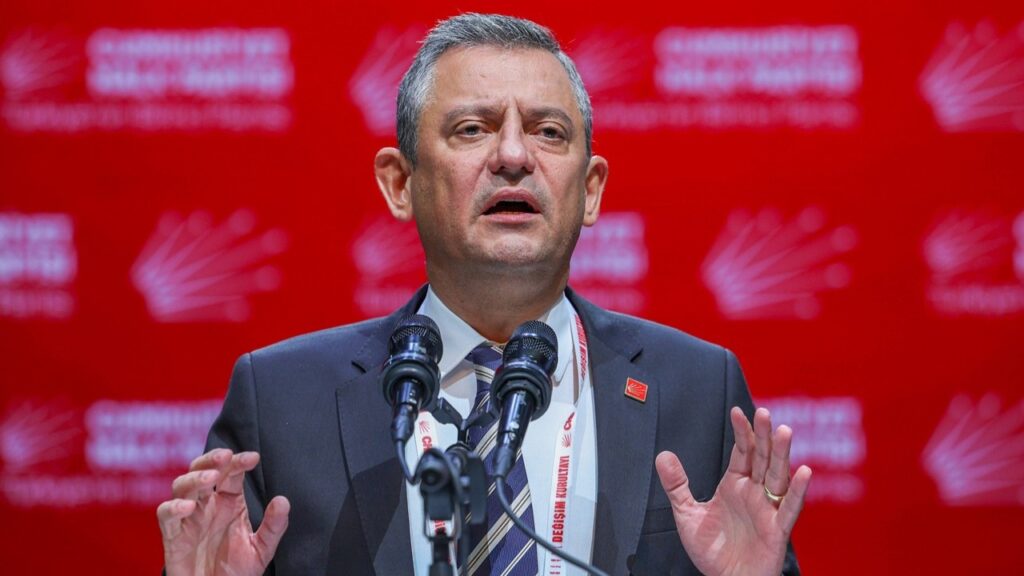 Özgür Özel'den 'İmamoğlu' Çıkışı: 'En Son Roket Atacaklar'