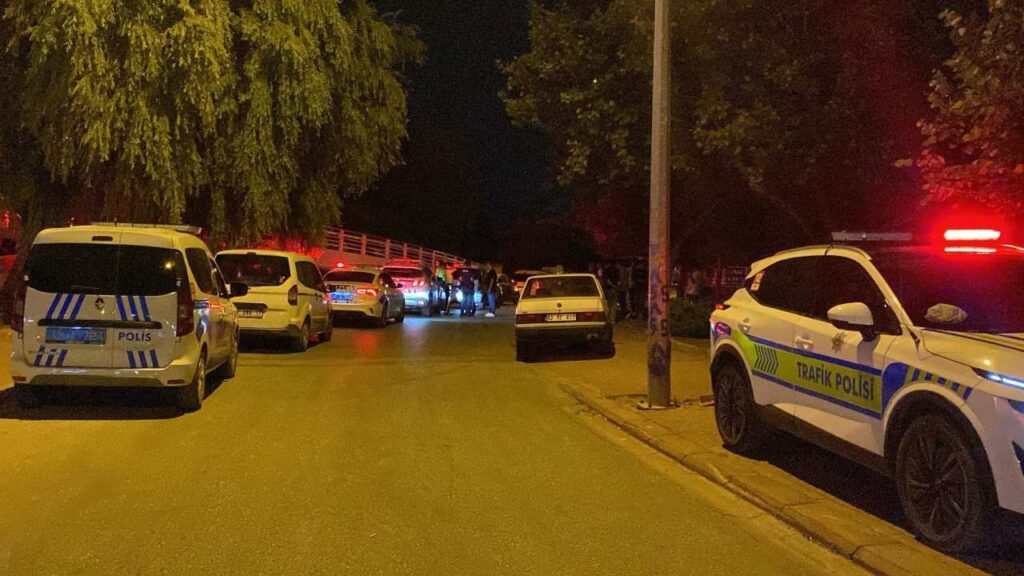 Polisten 1 Saat Kaçtı, Yakalanınca Ehliyetine El Konduğu Ortaya Çıktı