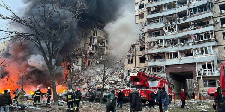 Rusya, Ukrayna'da Cezaevini Havaya Uçurdu! 16 Ölü, 35 Yaralı