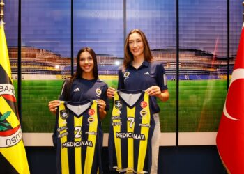Sarı-Lacivertli Kadroya Güç Takviyesi: Hande ve Helin Resmen Fenerbahçe’de