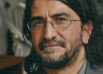 Sert sözlerine, kemiksiz diline bizi de muhatap etmiş olsa bile korkusuz kalemin ve kelamın en önemli temsilcilerindendi