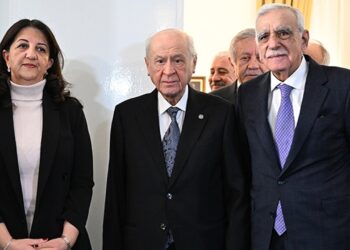 Silah Bırakma Sonrası Bahçeli'den İmralı Heyeti'ne 'Teşekkür' Telefonu