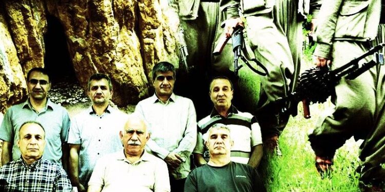 Silah bırakma görüntüleri bundan sonra atılacak adımların başlangıcı, peki neler yapılması bekleniyor?
