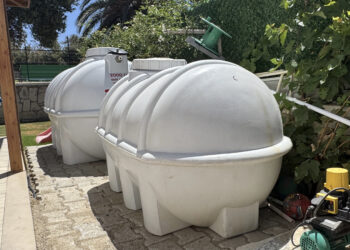 Su kesintileri İzmirlileri su deposu almaya yöneltti