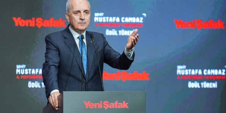 TBMM Başkanı Kurtulmuş'tan 'Terörsüz Türkiye' Mesajı: 'Bütün Silahları Susturuyoruz'