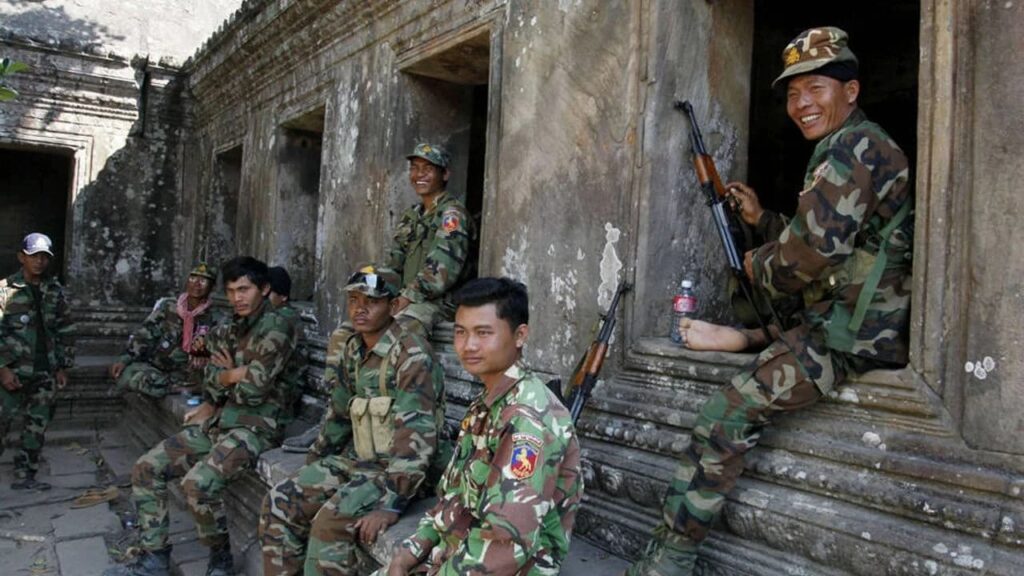 Tayland ile Kamboçya arasında çatışma çıktı