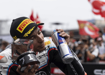 Toprak Razgatlıoğlu Yine Fırtına Gibi