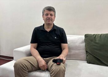 Umudum ve dileğim; görevime dönerek halkımıza hizmet etmektir