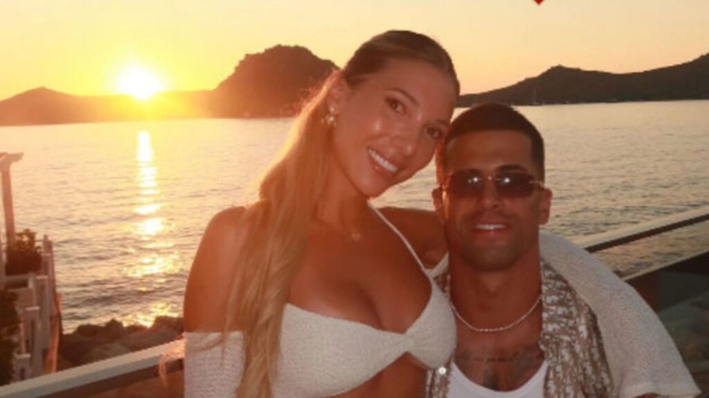 Ünlü Futbolcu Joao Cancelo Tatil İçin Türkiye’yi Seçti