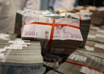 Vergi Uzmanı Tek Tek Anlattı! 6 Ayda 5 Trilyon Lira Vergi Ödedik: Yarısı KDV ve ÖTV!